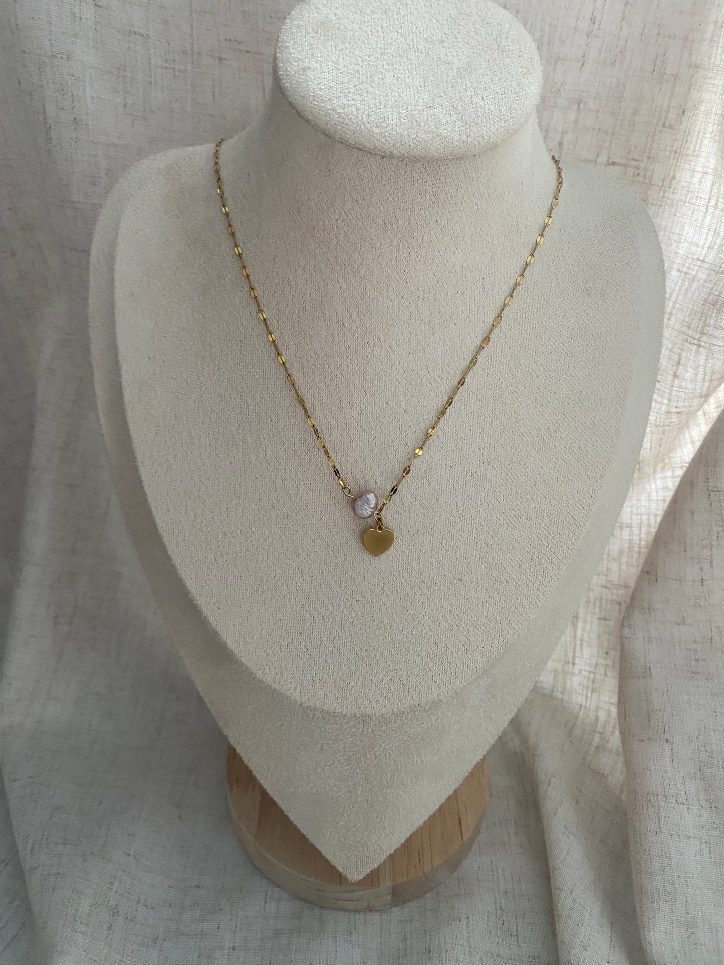 CHAINE ADÈLE OR DUO PERLE LILAS ET COEUR OR