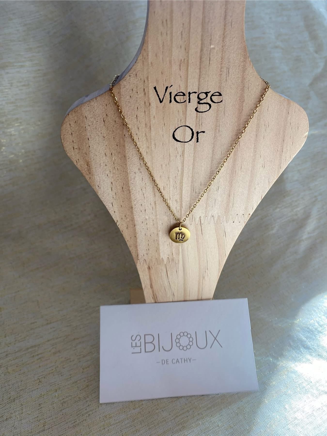 Chaine or signe vierge