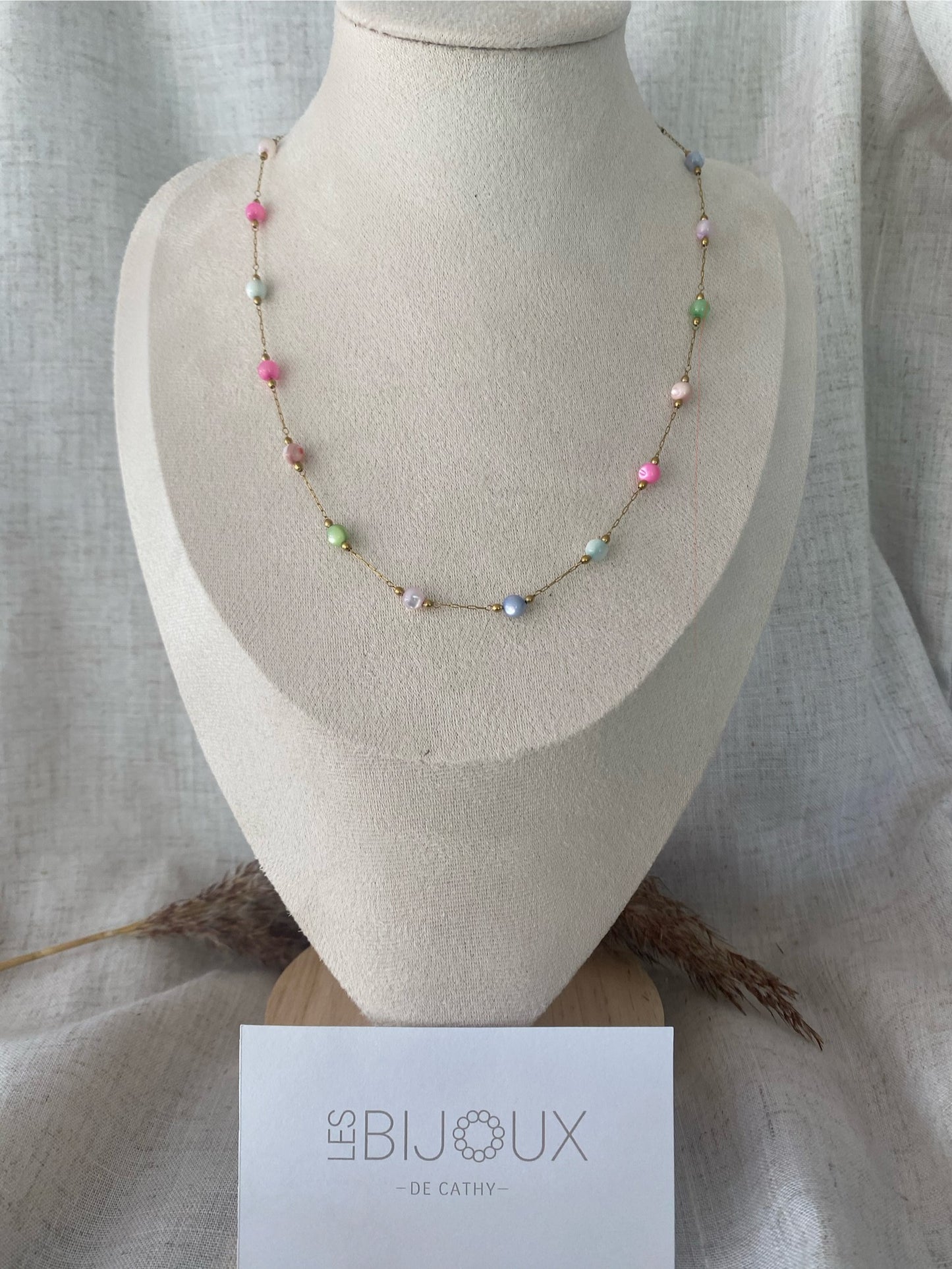 COLLIER ROSIE