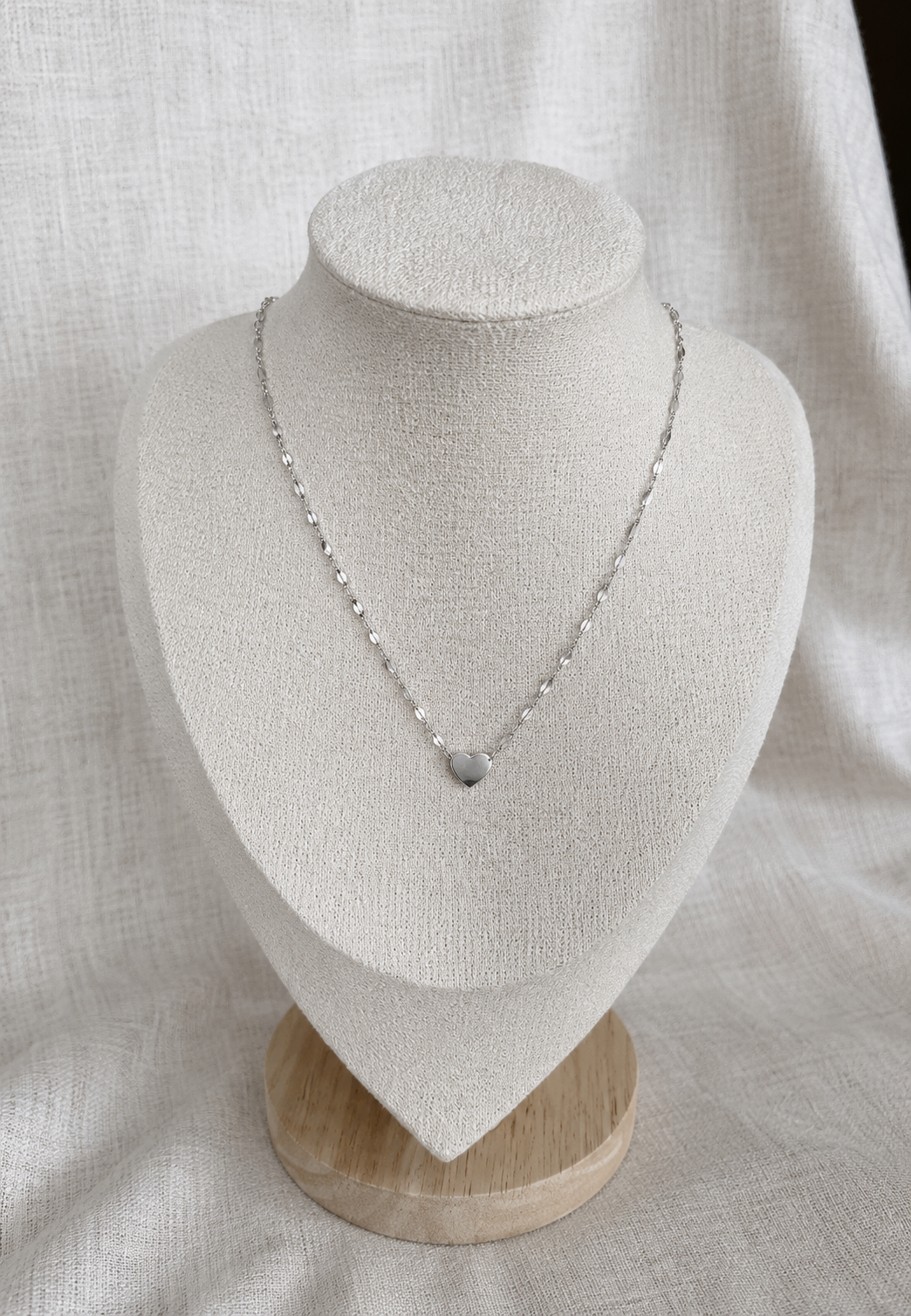 Chaine argent avec bille en forme de cœur