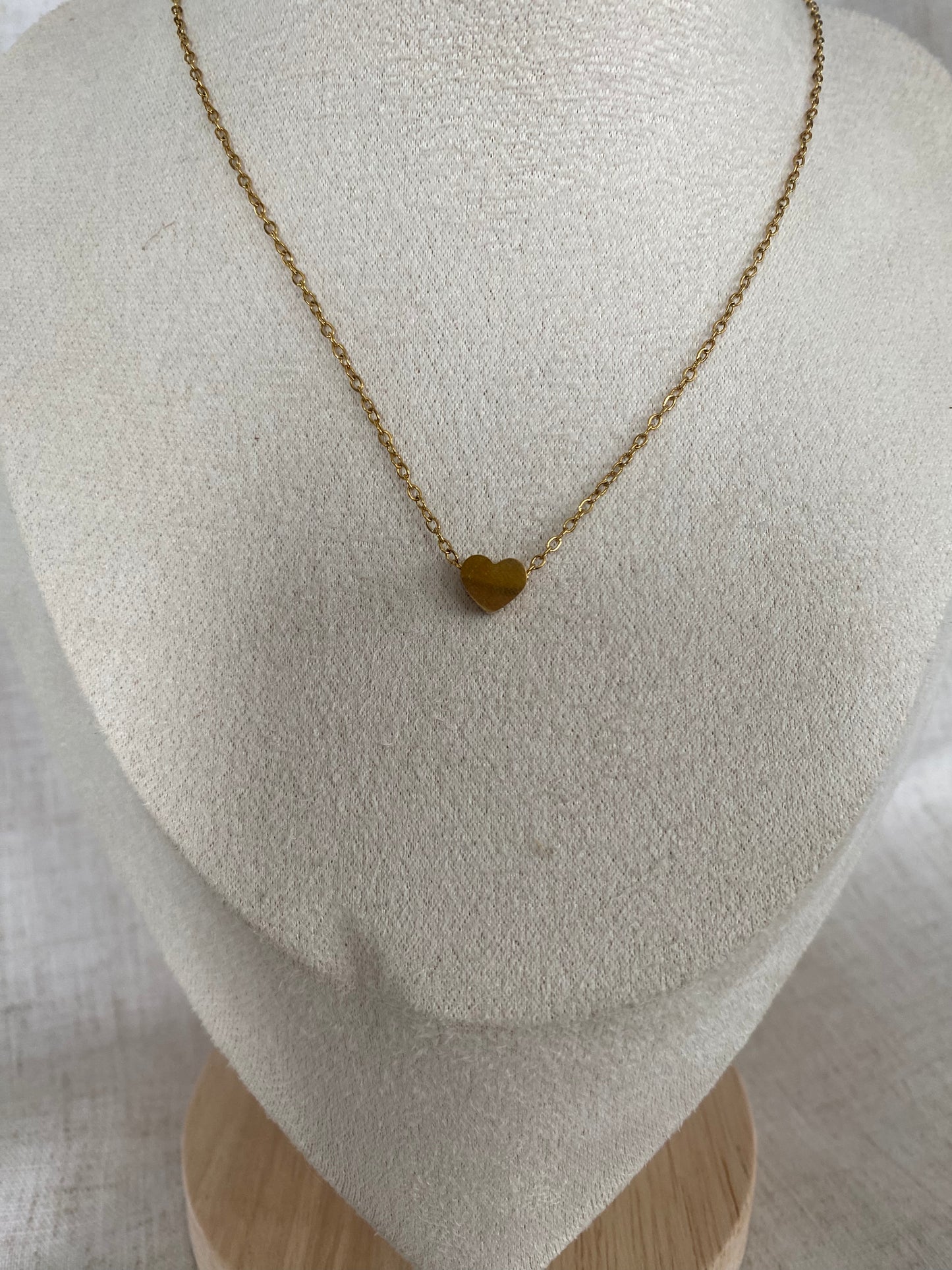 Chaine Adèle or avec billes en forme de coeur