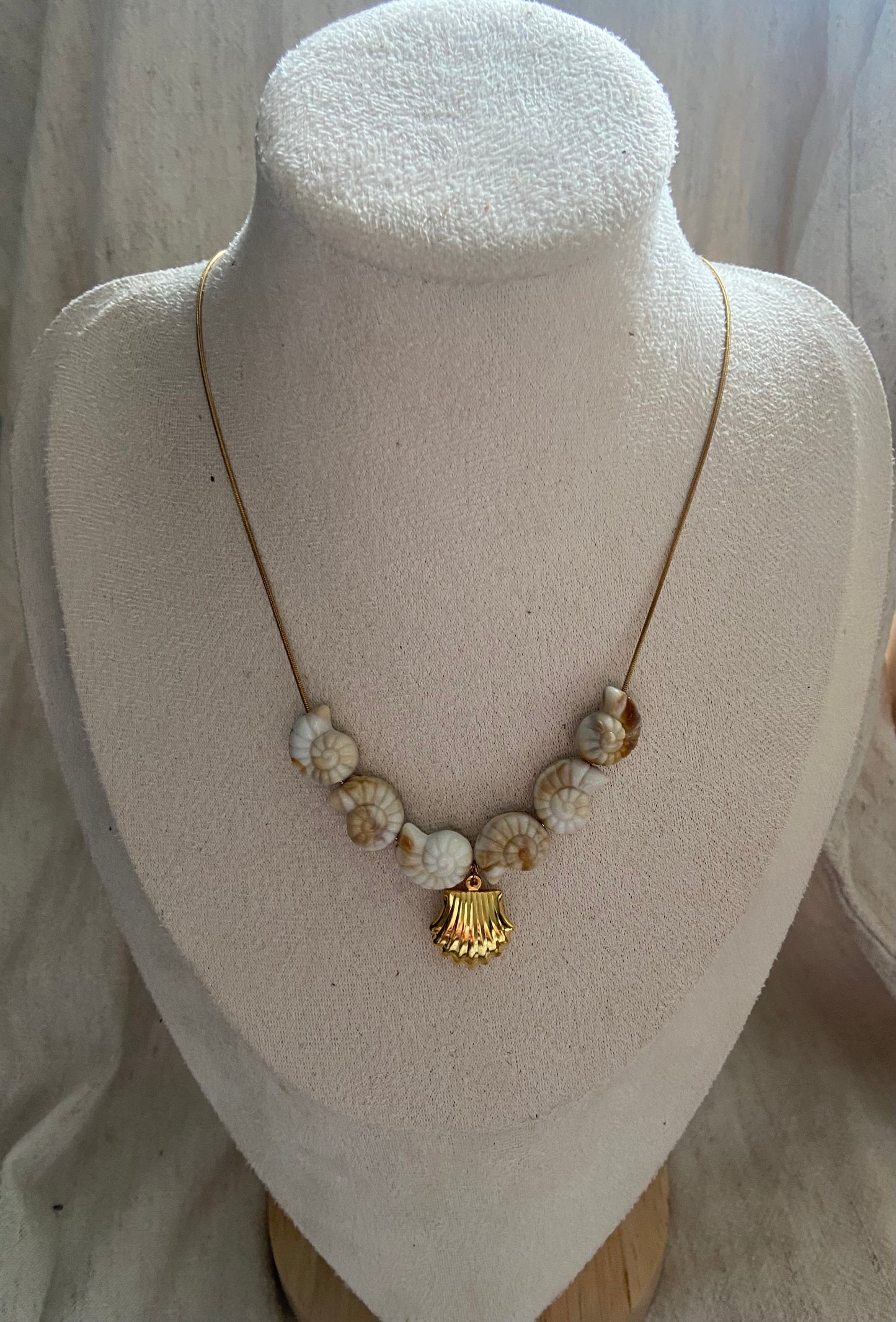 Collier, collection Laurie