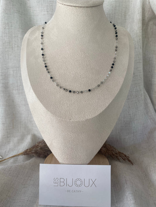 COLLIER EVA