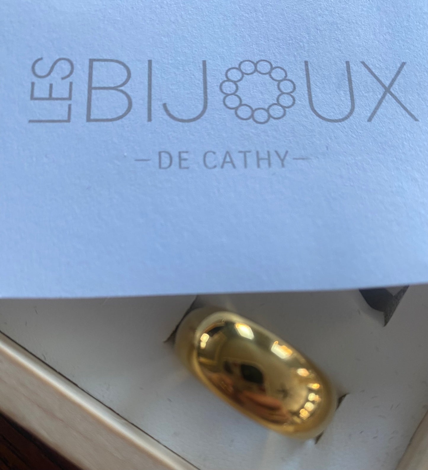 Bague or large demi lune