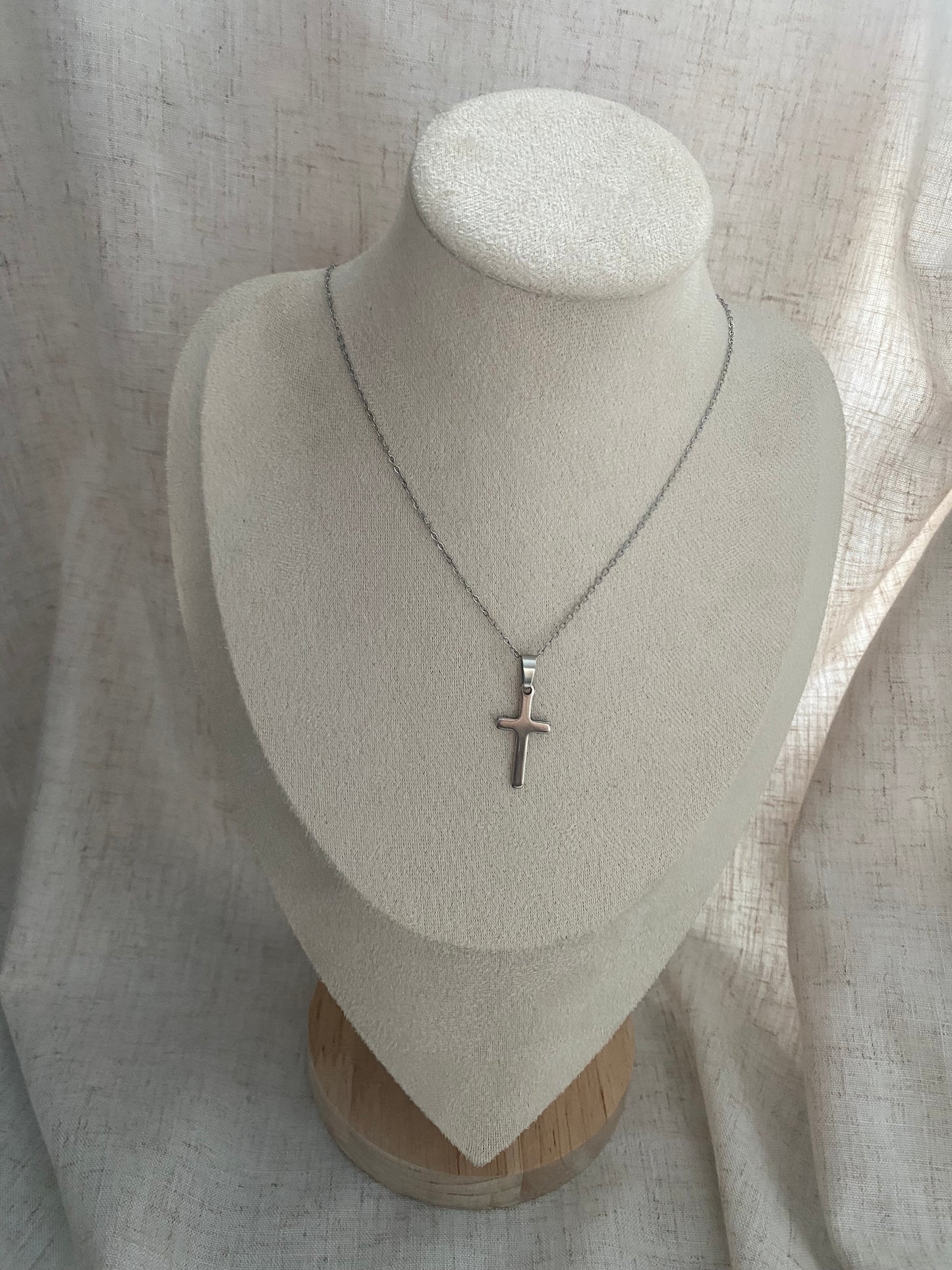 CHAINE ARGENT EMMA AVEC CROIX