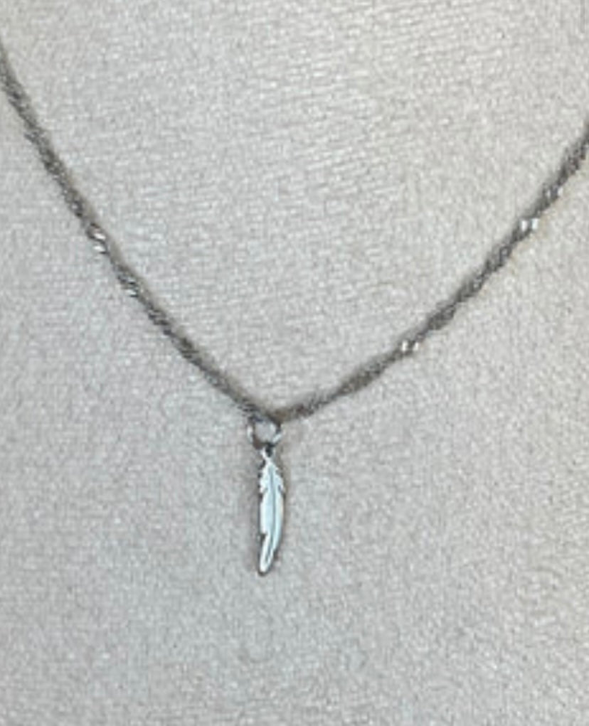 Chaine argent Marylie avec plume