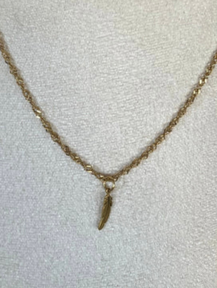 Chaine Marylie or avec plume
