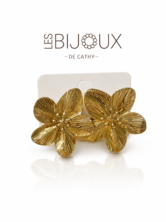 Boucles d’oreilles, or en fleurs
